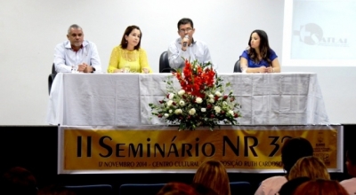 Sateal participa de seminário sobre saúde do trabalhador e fala sobre edição em Arapiraca