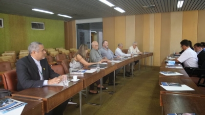Sateal e CNTS participam de encontro para definir pautas de lutas para 2015