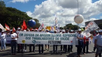 Ocupa Brasília reúne 200 mil trabalhadores em maior ato contra Temer