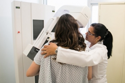 Mamografia pelo SUS para mulheres entre 40 e 49 anos pode virar Lei